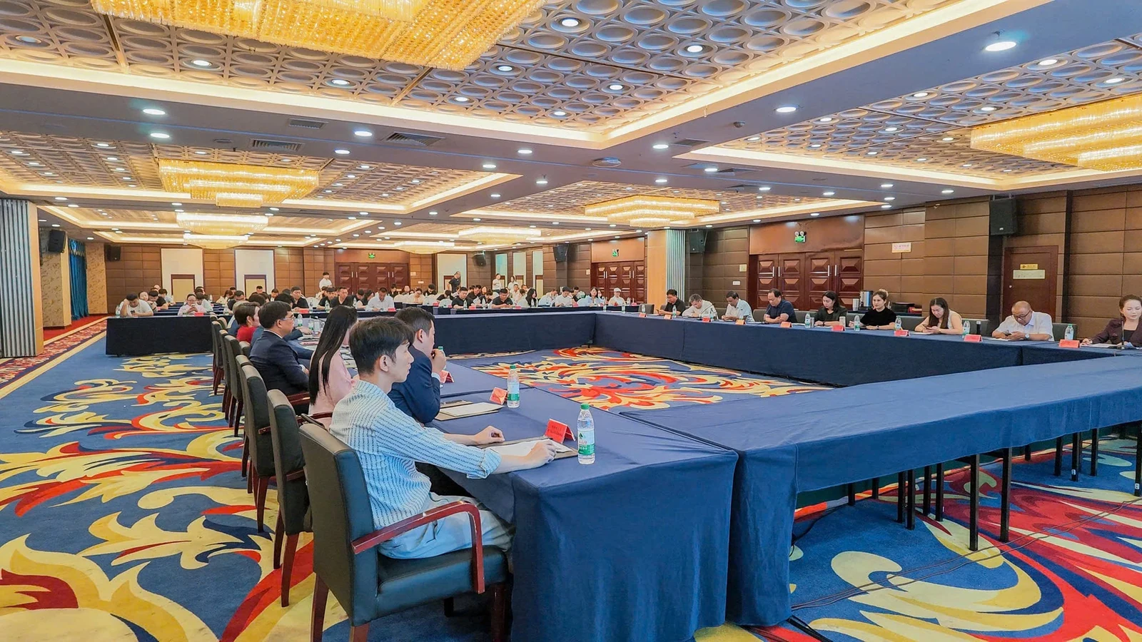 Toàn cảnh hội nghị kết nối hợp tác kinh tế thương mại Trung Quốc - Việt Nam tại Hình Đài