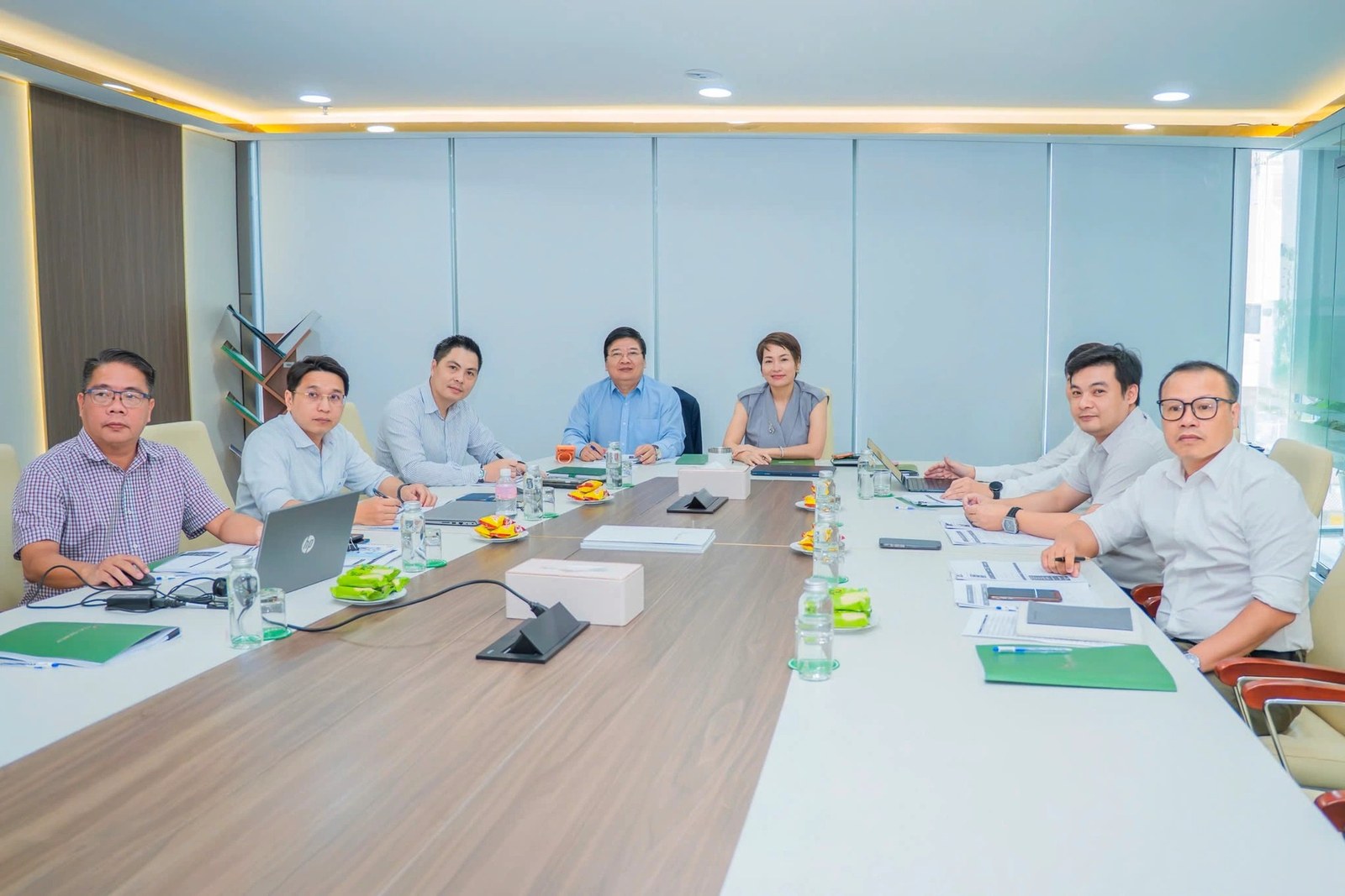 Hội đồng giám khảo ReWrite The Star 2026 gồm lãnh đạo KLC Group và Star Group